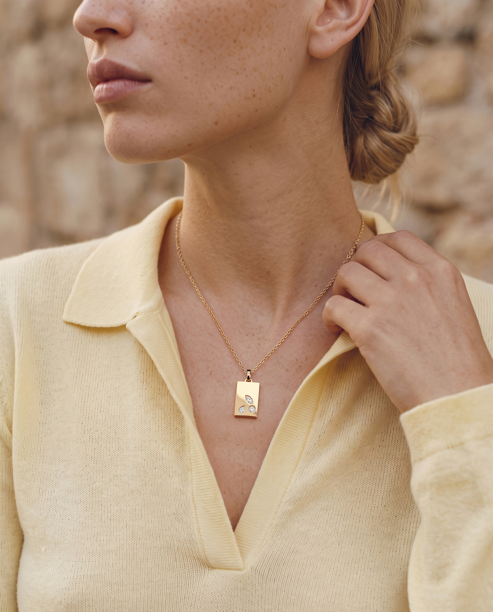 Juniper Dog Tag Halskæde Guld og Diamant